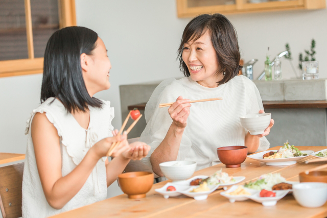 カウンセリングは、お母さんをどう支えたか？：カウンセリング（摂食障害（過食症）と不登校）