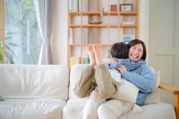 不登校の息子が原因で家庭崩壊！？ 乗り越えられたのは、朗らかな母のポジティブマインド